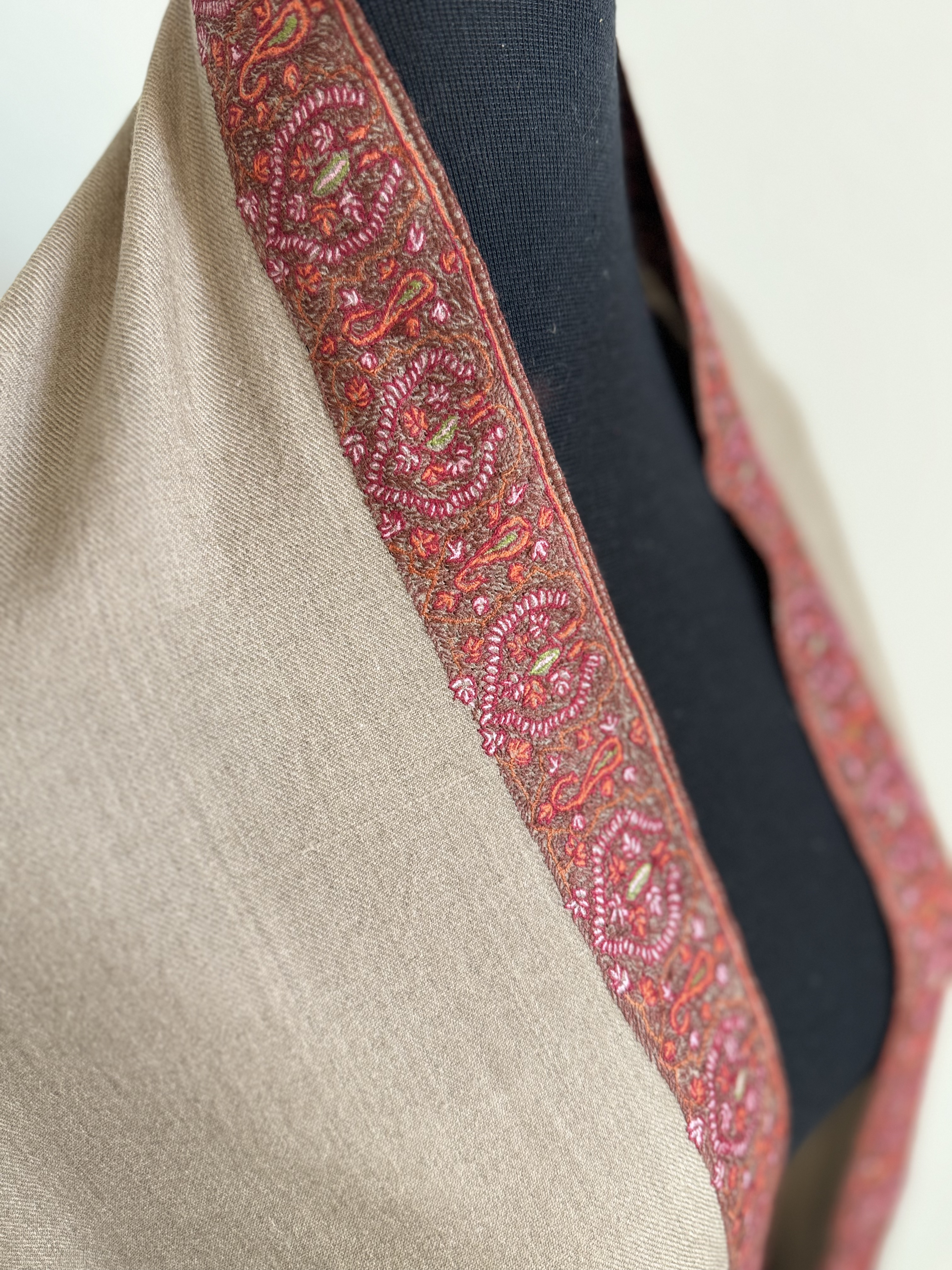 Kashmiri Authentic Pashmina Shawl