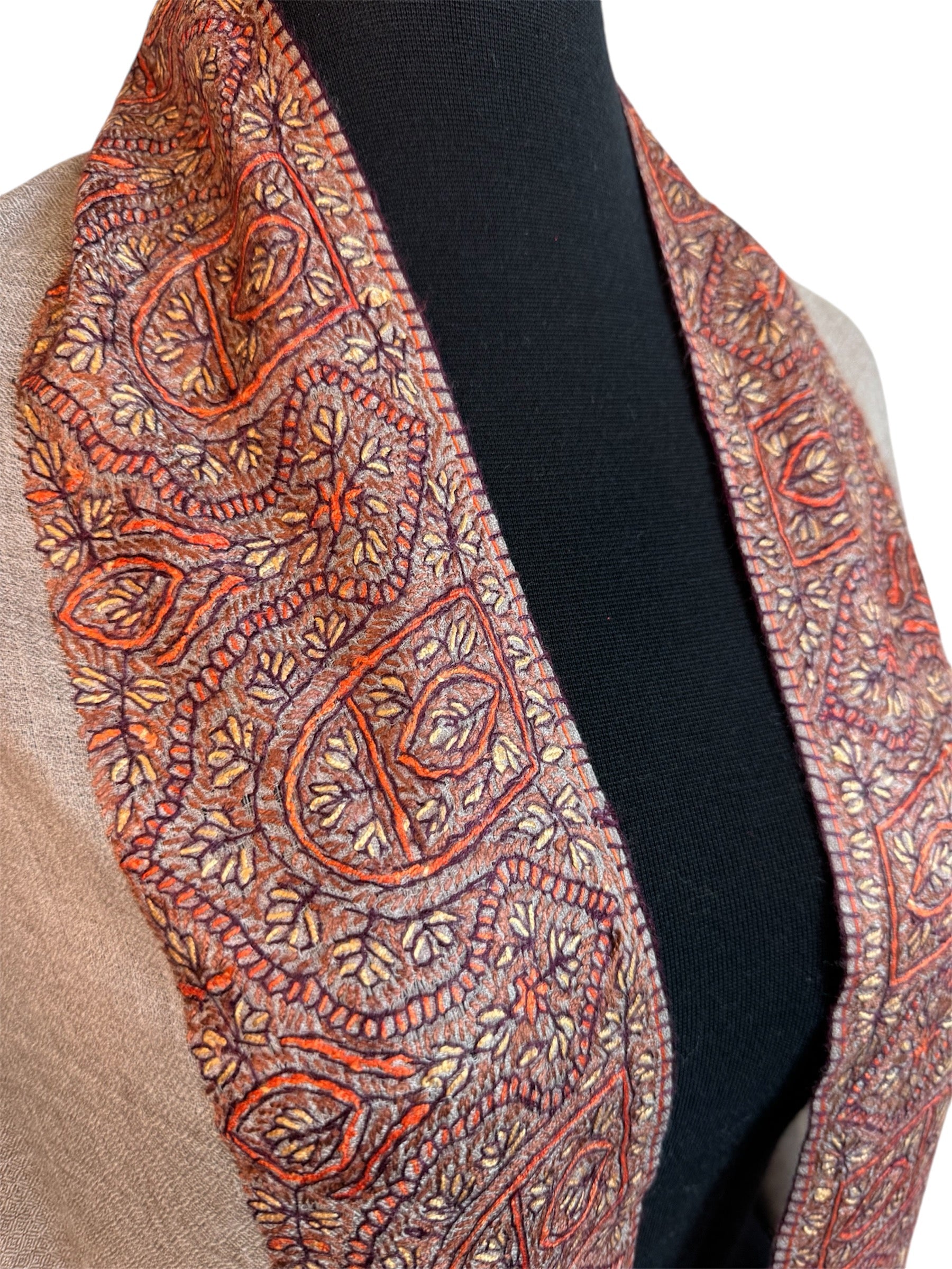 Kashmiri Feather-Light Woolen Shawl - Kalandoor image 8