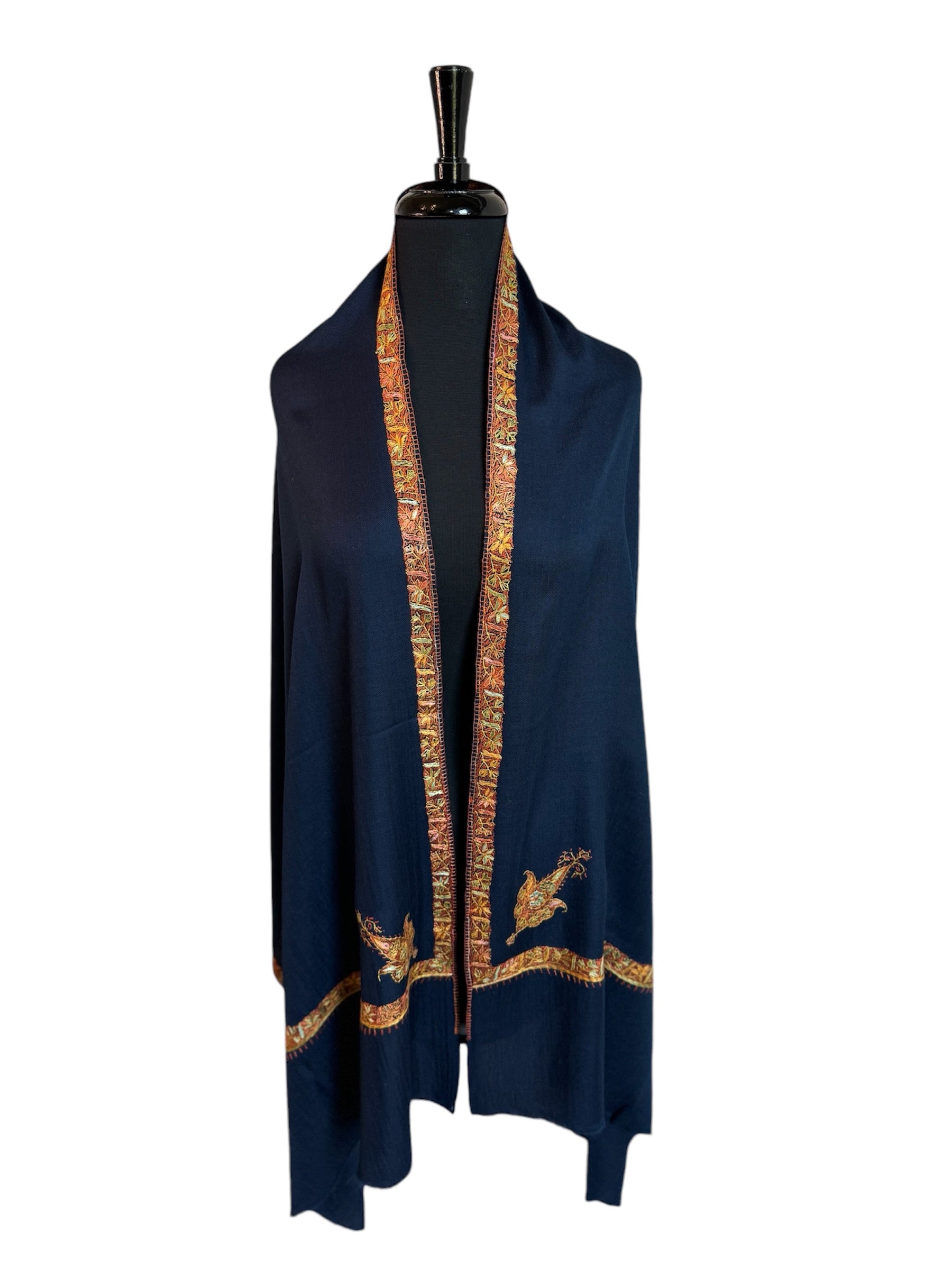Kashmiri Woolen Stole - Sozni Haldar Design image 12