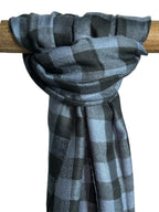 Kashmiri Feather-Light Woolen Scarf: checkered image 1