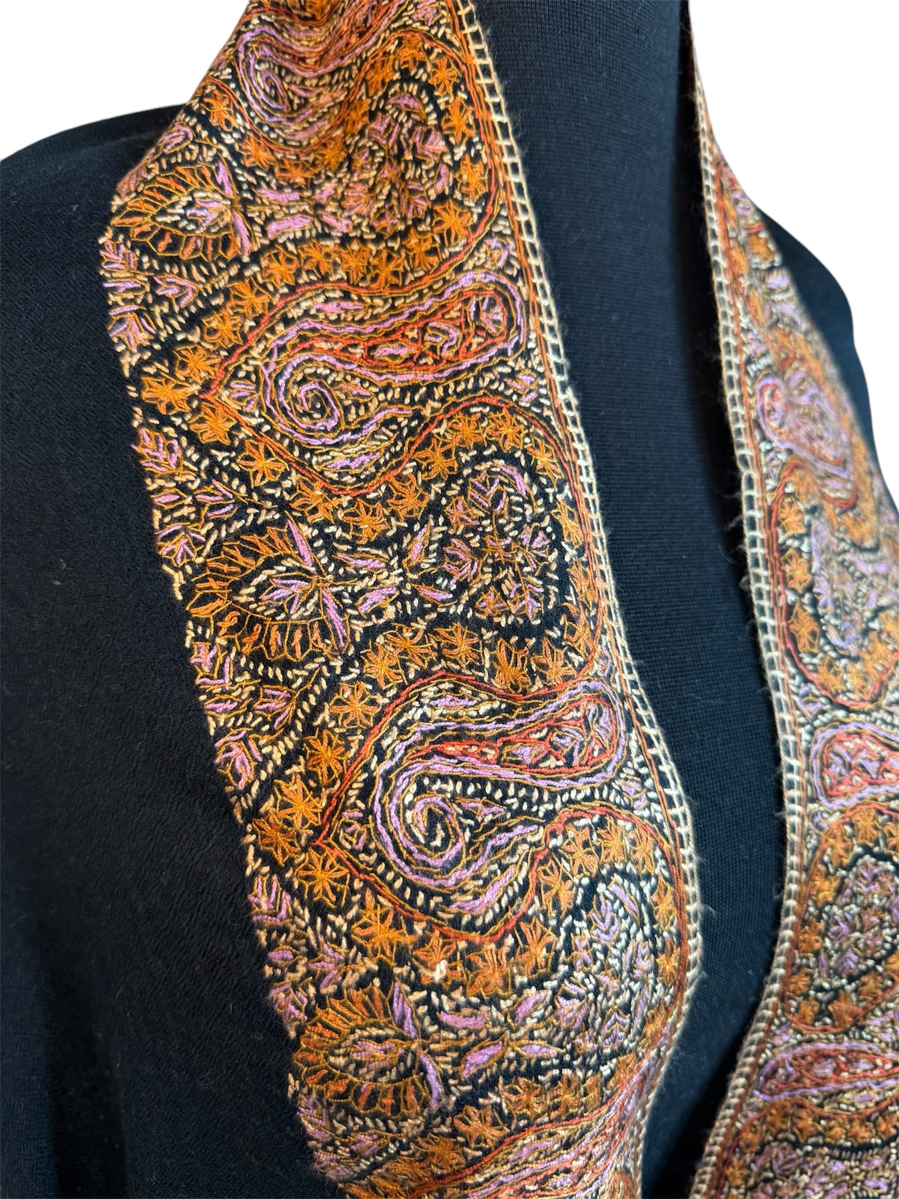 Kashmiri Feather-Light Woolen Shawl - Kalandoor image 5
