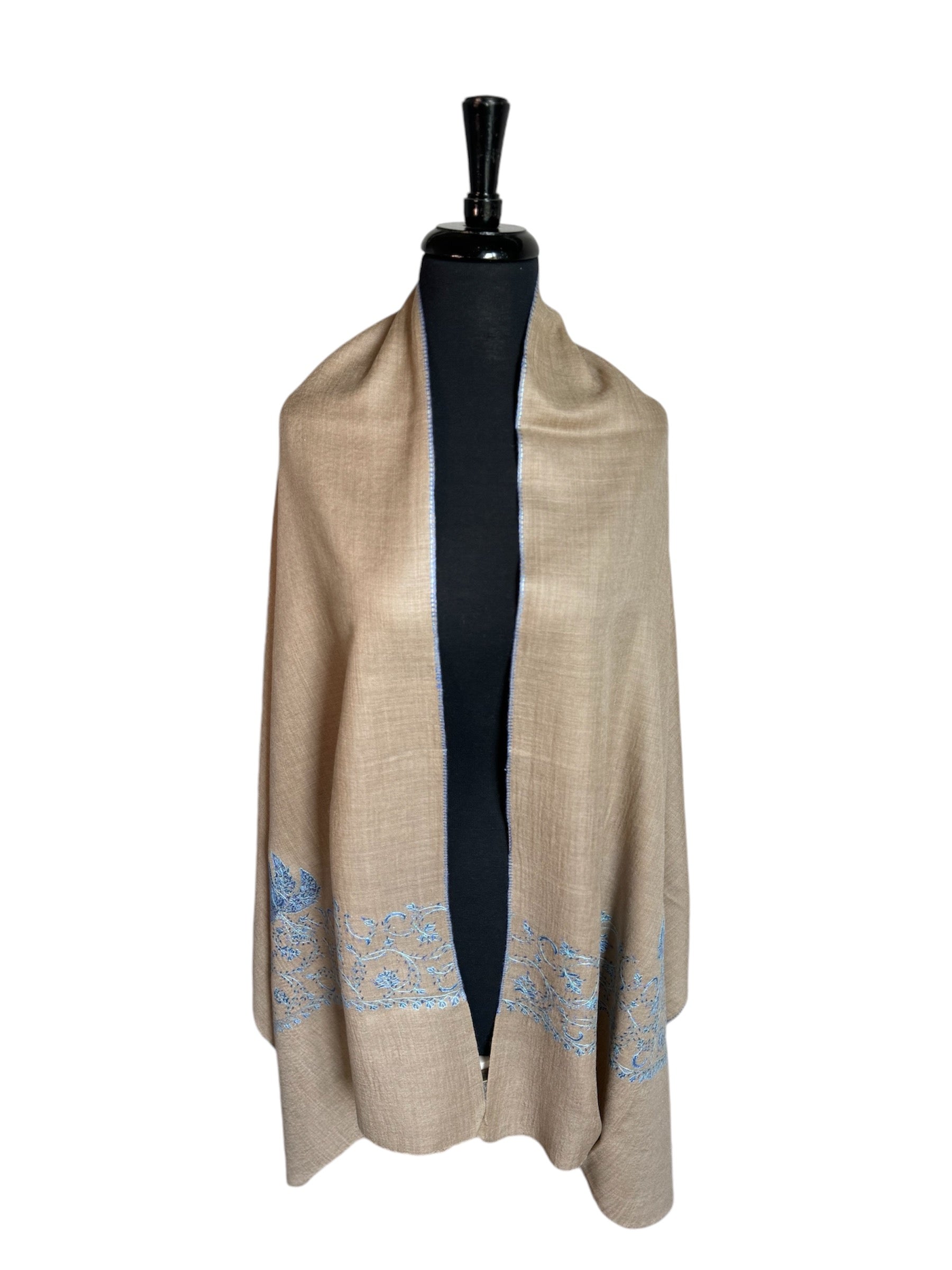 Kashmiri Woolen Stole - Sozni Paldar Design image 4